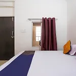Spot On Shree Ganga Seva Paying Guest House