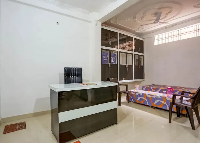 Spot On Shree Ganga Seva Paying Guest House