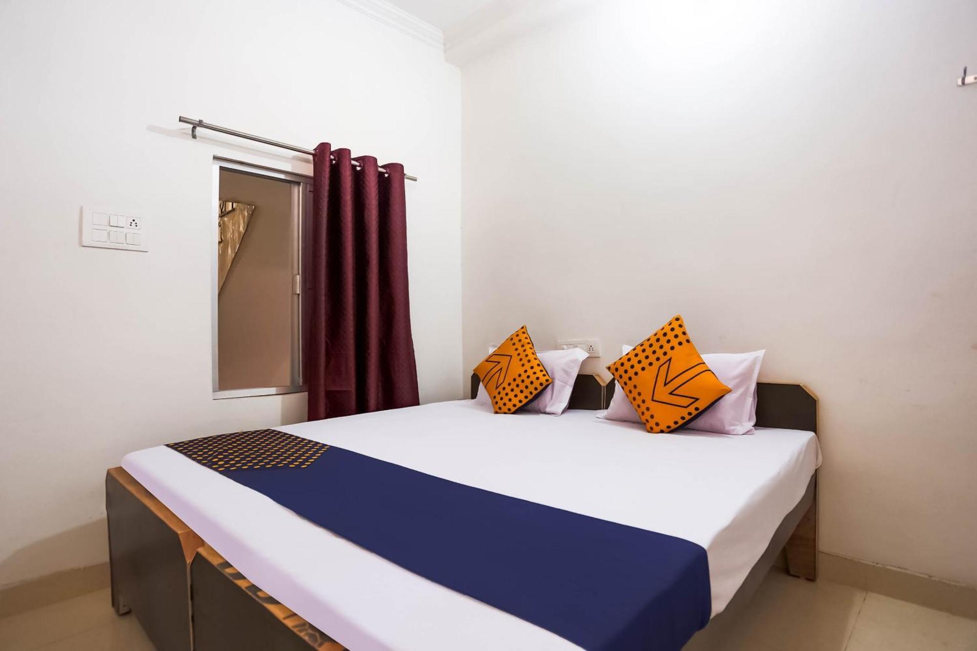 Spot On Shree Ganga Seva Paying 2* Varanasi